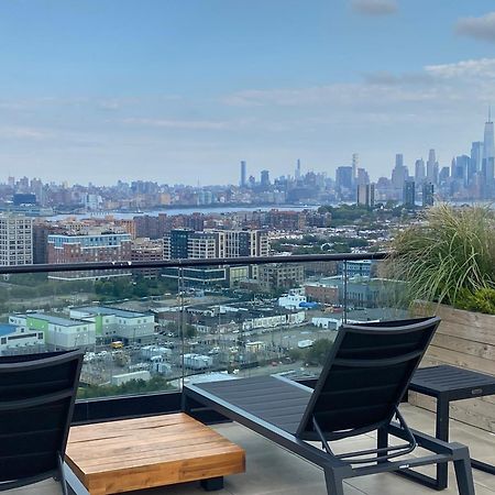 Cozy Apt With Great City View Union City Esterno foto
