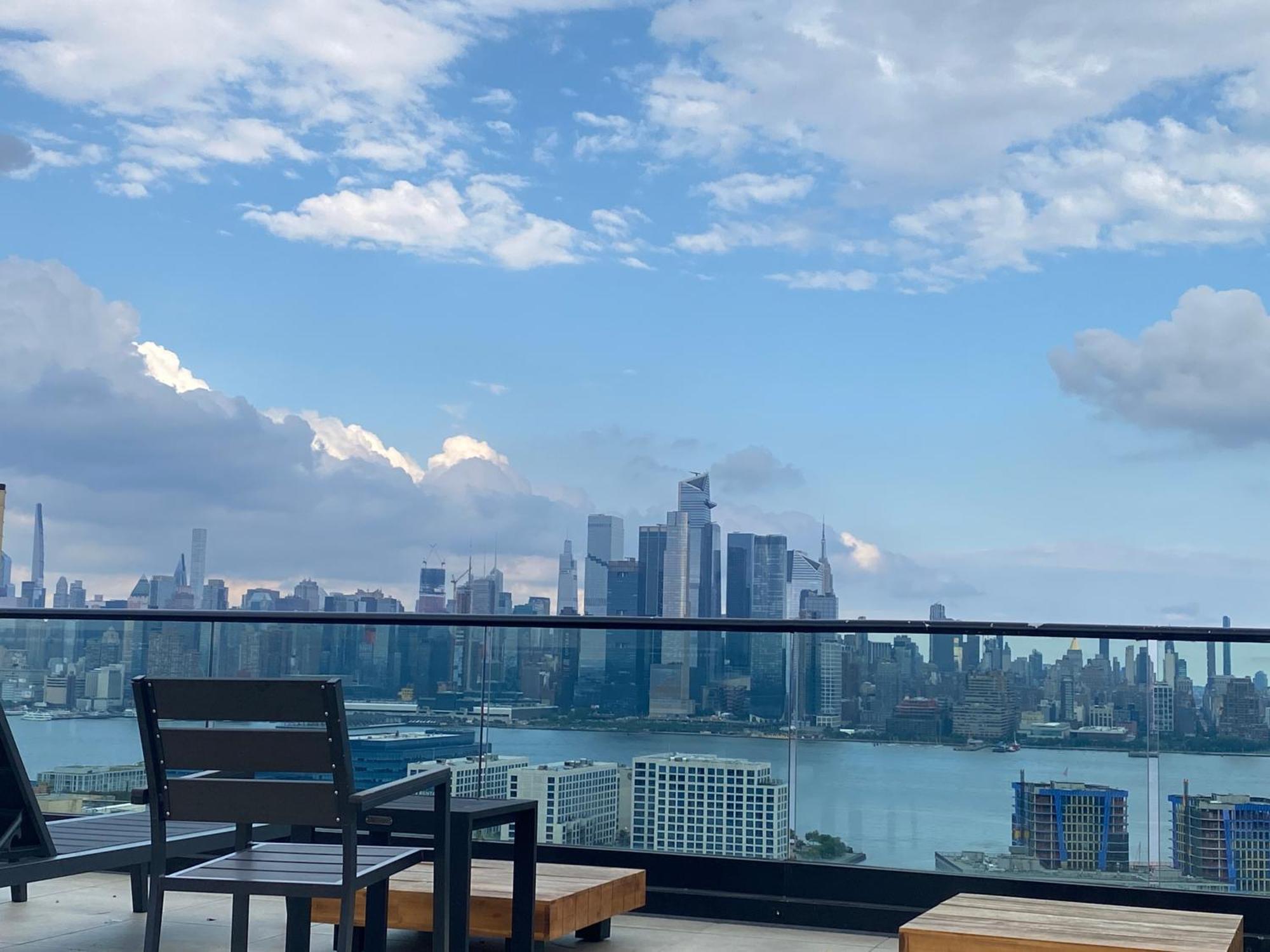 Cozy Apt With Great City View Union City Esterno foto